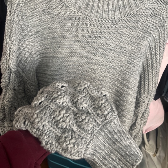 Sweater - Picture 2 of 5